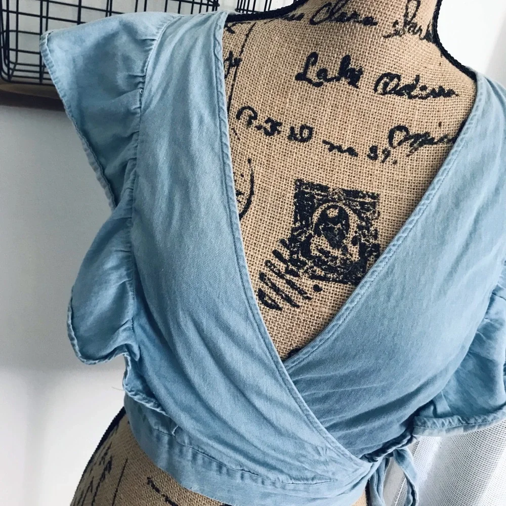 Cropped Wrap Top - Picture 2 of 6